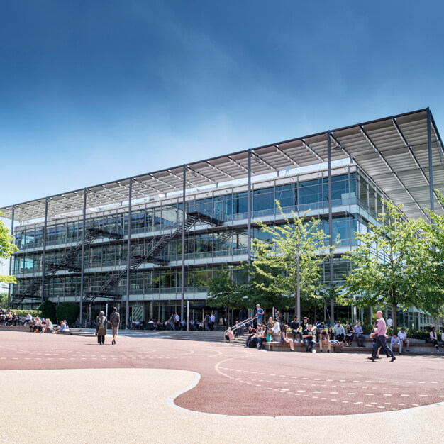 The building at Chiswick High Road, Regus in Chiswick