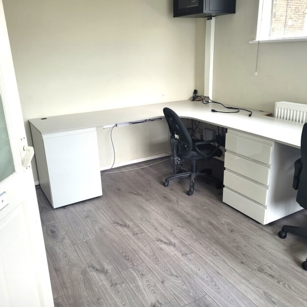 Private workspace in Breakfield (Coulsdon Office Space)