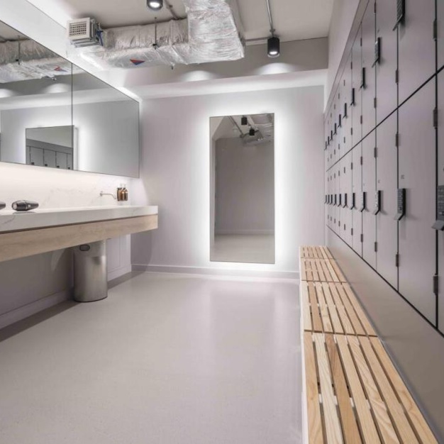 Bathroom facility in Hatton Garden, Colliers (Farringdon)