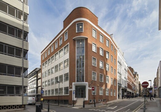 St Cross Street, Farringdon, EC1N 8XA: Managed Office Space