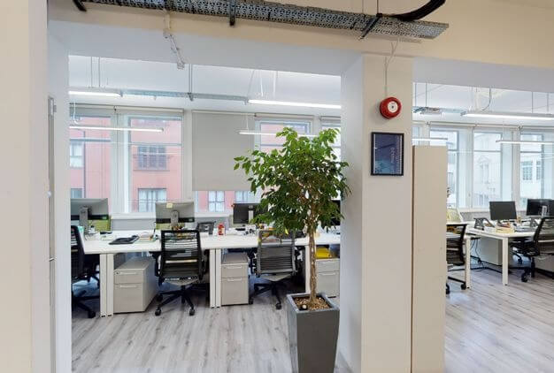Dedicated workspace, Clerkenwell Road, Kitt Technology Limited in Farringdon