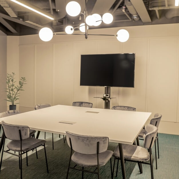 Meeting rooms at Farringdon Street, HubHub UK Limited in Farringdon