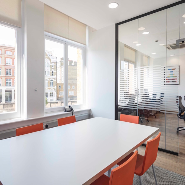 Meeting rooms in Farringdon Road, London - Rick Rowley