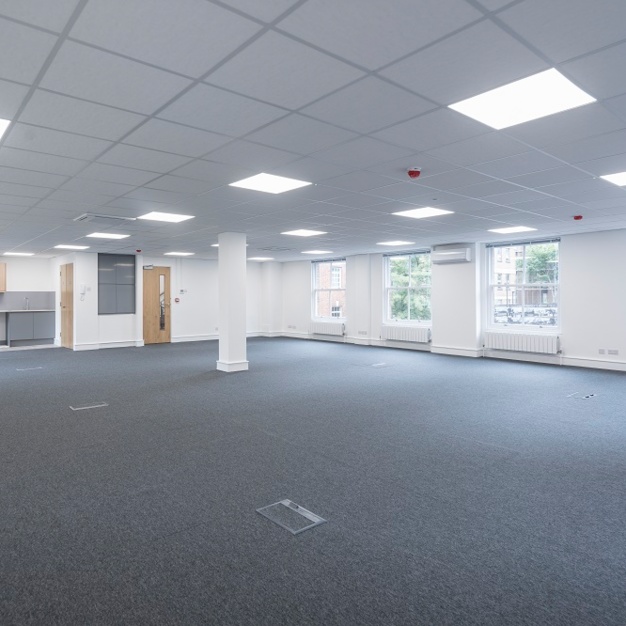 Private workspace in Coldbath Square, Base Offices (Farringdon)