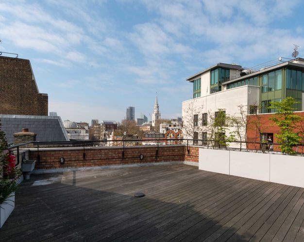 Roof terrace - Clerkenwell Road, Kitt Technology Limited in Farringdon