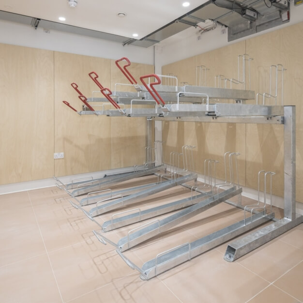 Room for bikes at Farringdon Road, Situu, Farringdon