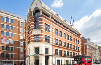 The building at Giltspur Street, Landmark Space in Farringdon