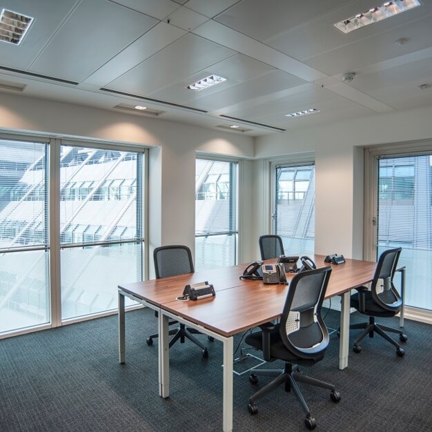 Dedicated workspace in London Street, Regus, Fenchurch Street