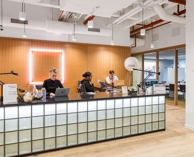 Reception at Minster Court, WeWork in Fenchurch Street