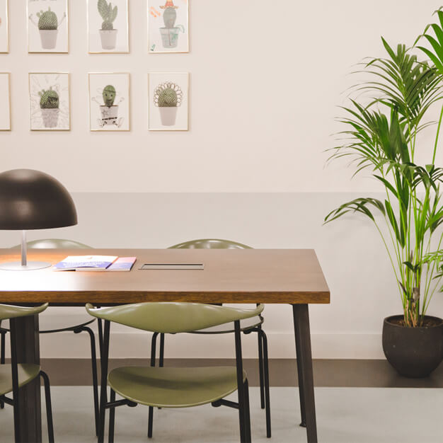 The meeting room at Lloyds Avenue, FORA in Fenchurch Street