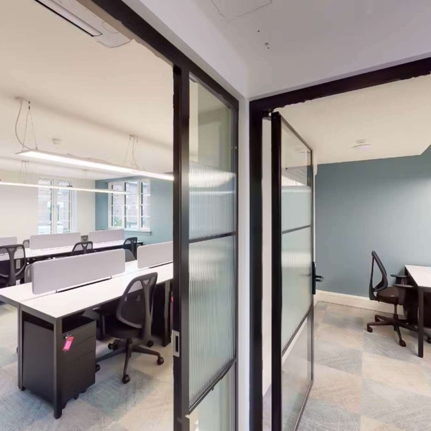 Dedicated workspace, Oxford Road, Cubix Ltd in Finsbury Park