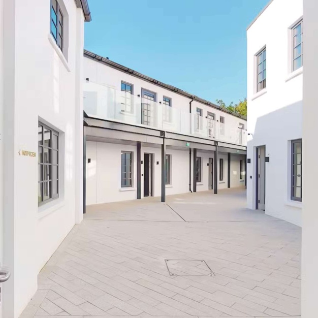Outdoor space at Oxford Road, Cubix Ltd in Finsbury Park