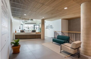 Reception area at City North Place, Regus in Finsbury Park