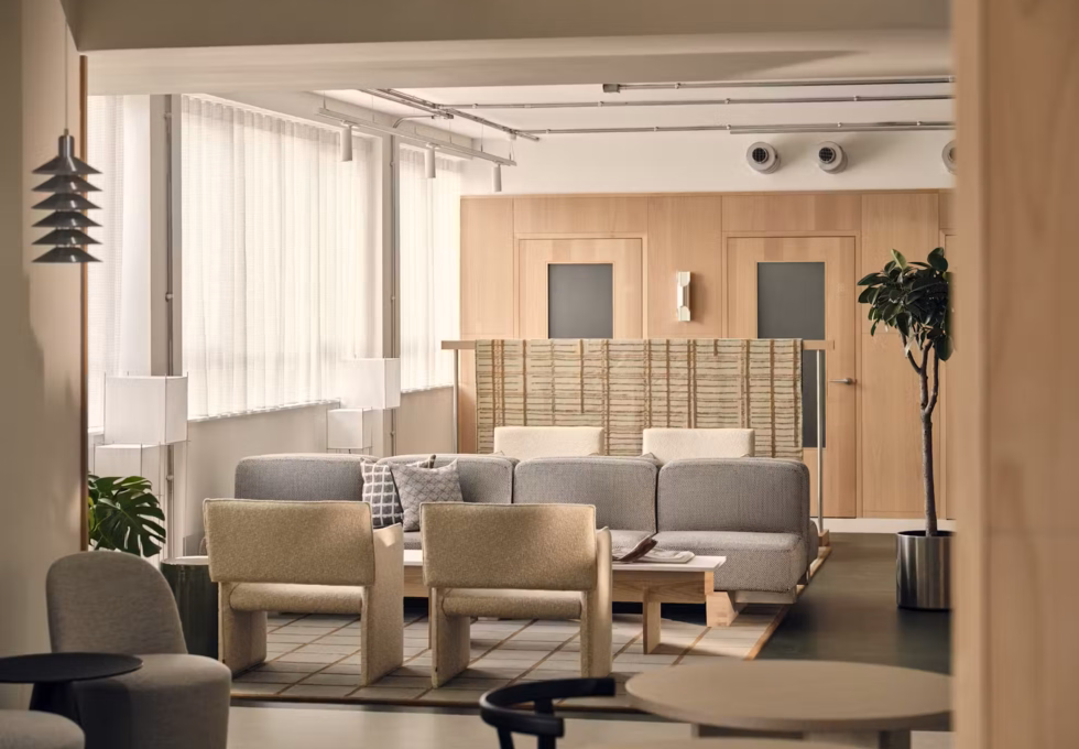 Breakout space in Riding House Street, Fitzrovia, The Office Group Ltd. (FORA)