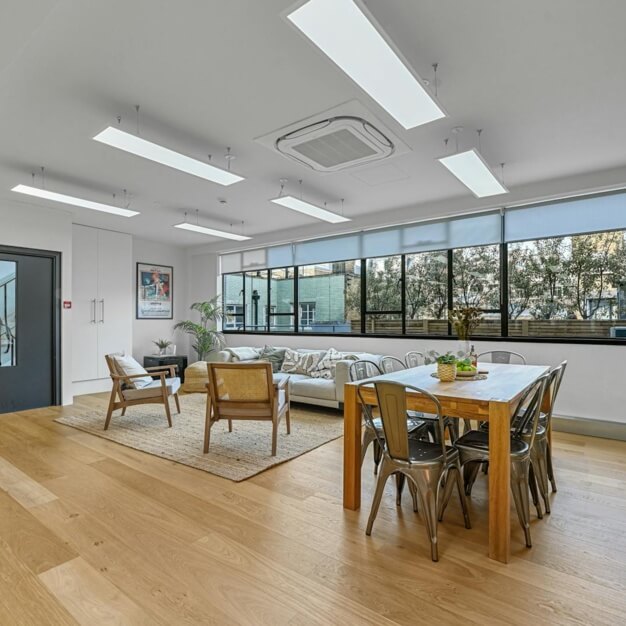 Dedicated breakout area - Berners Street, Kontor in Fitzrovia