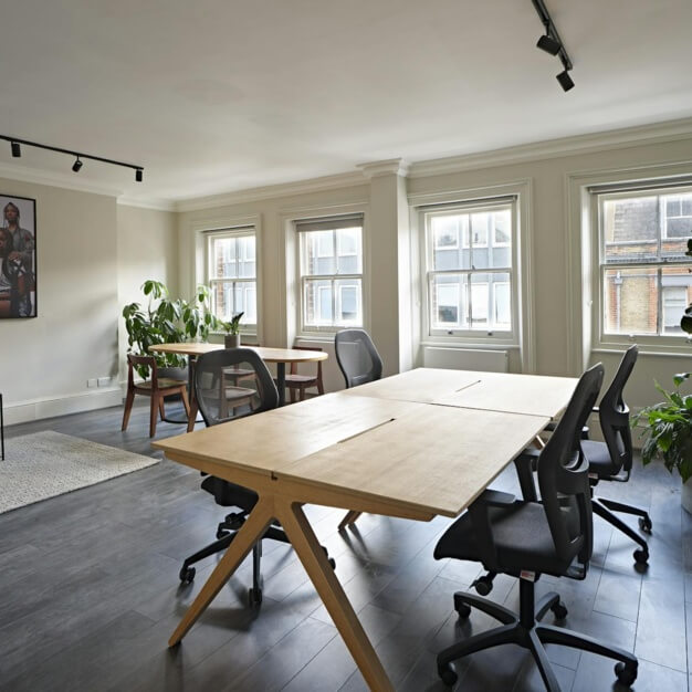 Dedicated workspace, Newman Street, Kontor in Fitzrovia