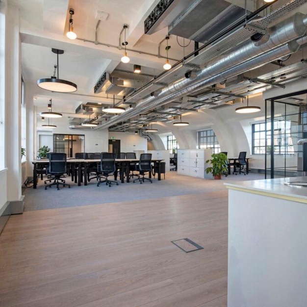 Dedicated workspace: Wells Street, Situu, Fitzrovia