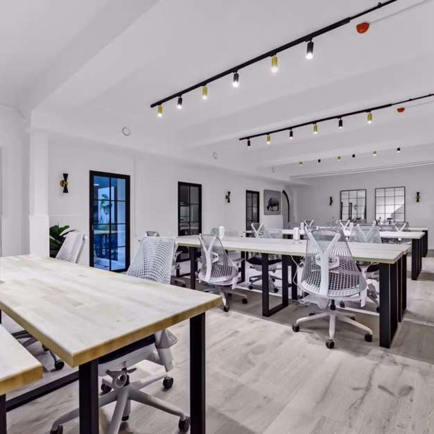 Your private workspace, Wells Street in Fitzrovia - Situu