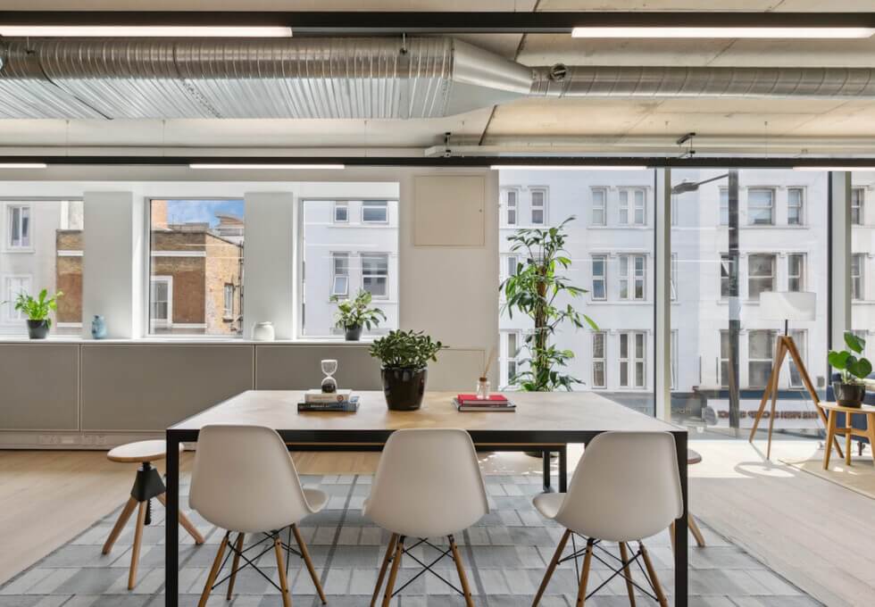 Client breakout area - Fulham Broadway, Romulus Shortlands Limited in London