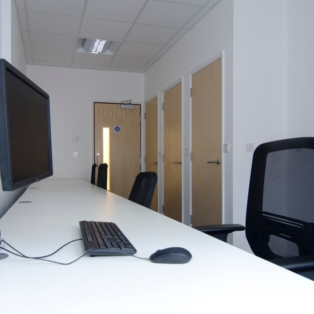 Dedicated workspace in Dawes Road, Sobus, Fulham