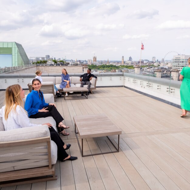Roof terrace - Mayfair Place, Serv Corp in Green Park