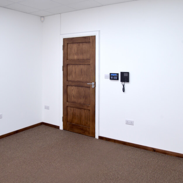 Unfurnished workspace - Lyon Way, Luxural Ltd, Greenford