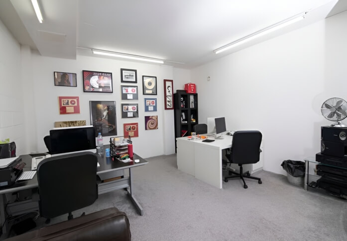 Private workspace, Dunston Road, Studio Lau Limited in Haggerston
