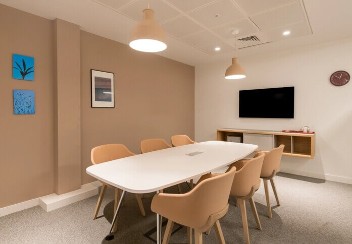Meeting room - Fulham Palace Road, Regus in Hammersmith
