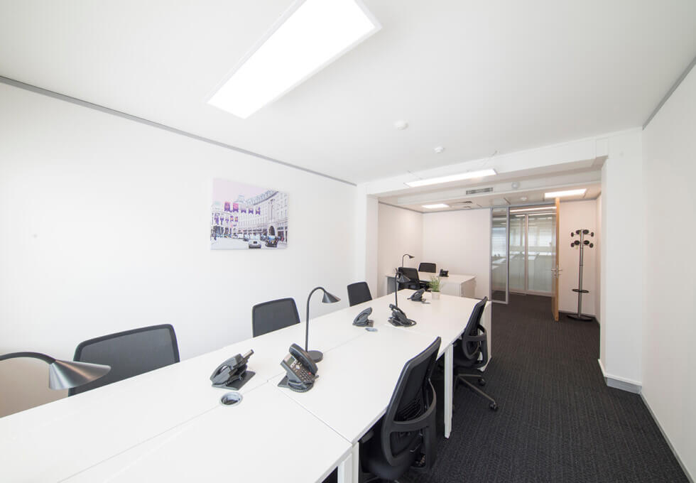 Private workspace - Hammersmith Grove, Regus in London