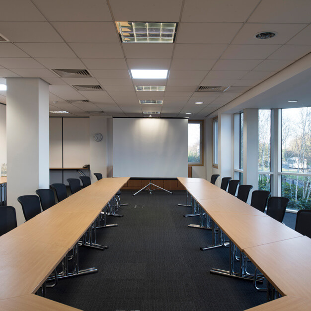 Meeting rooms in Bath Road, Regus, Heathrow
