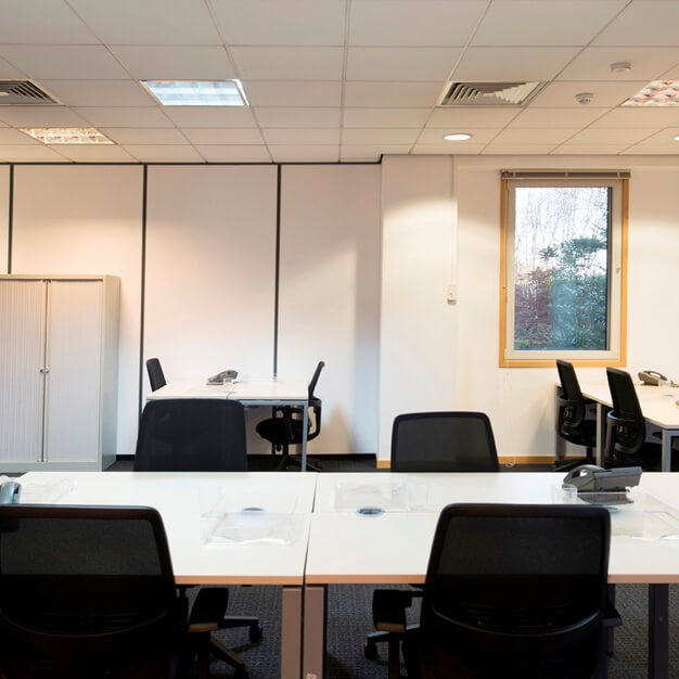 Private workspace - Bath Road, Regus in Heathrow