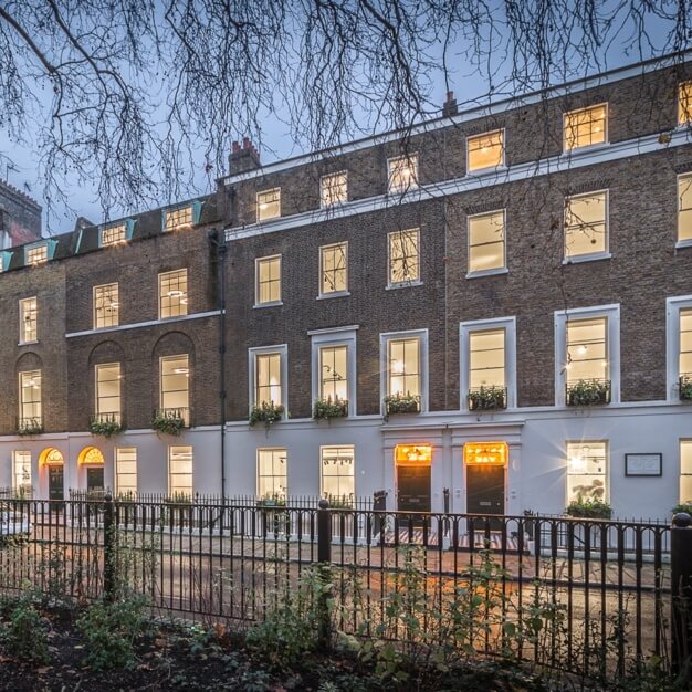 Building pictures of Red Lion Square, Metspace at Holborn