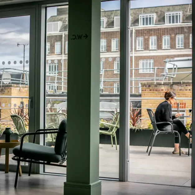 Roof terrace in Fulwood Place, X and Why Ltd, Holborn