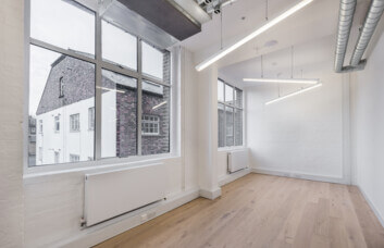 Private workspace in Horsell Road, Uncommon (Holloway)