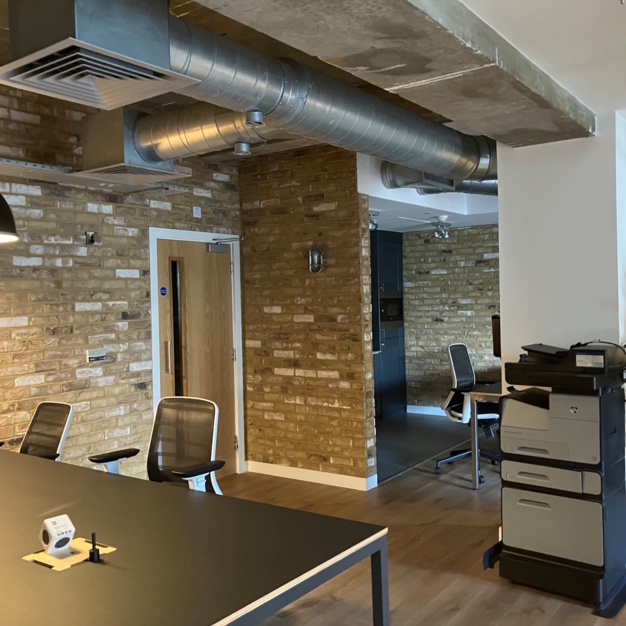 Private workspace in New North Road, HYELM (Hoxton)