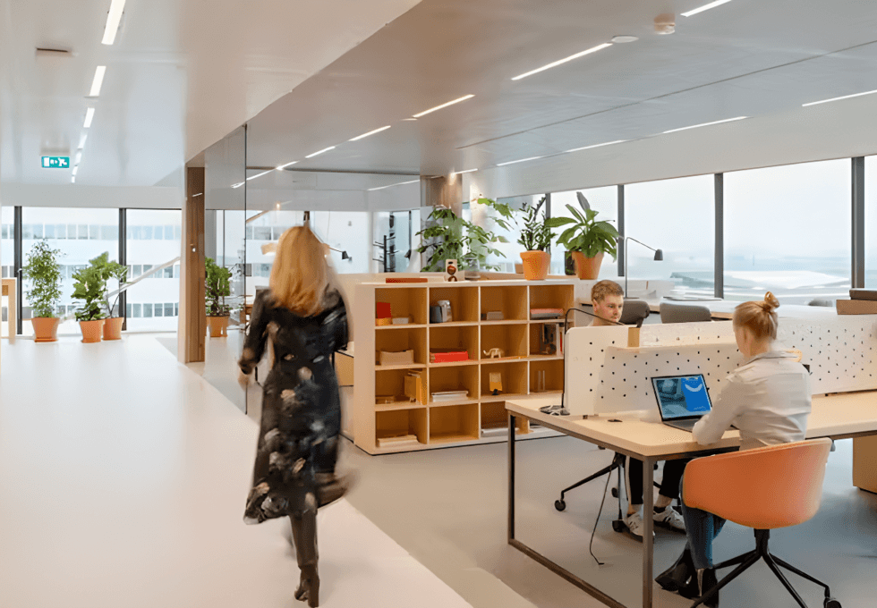 Enjoy the communal space in Upper Street, Regus in Highbury and Islington