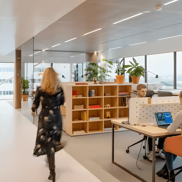 Enjoy the communal space in Upper Street, Regus in Highbury and Islington