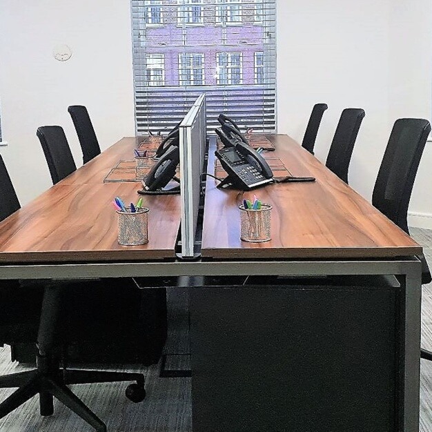 Dedicated workspace in Allen Street, Huwaylan, Kensington