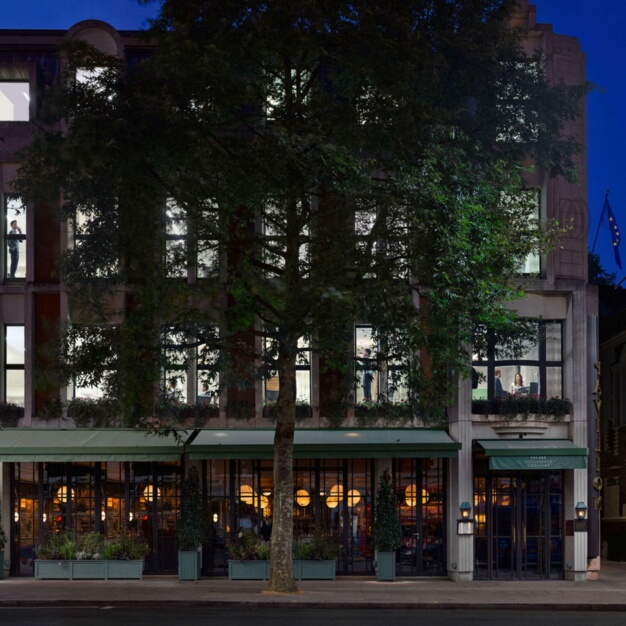 The building at Kensington High Street, Ocubis, Kensington