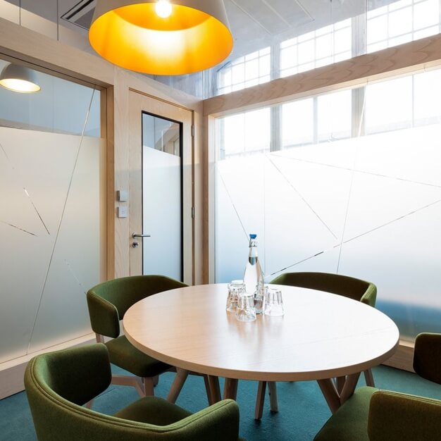 Meeting room - Euston Road, FORA in King's Cross