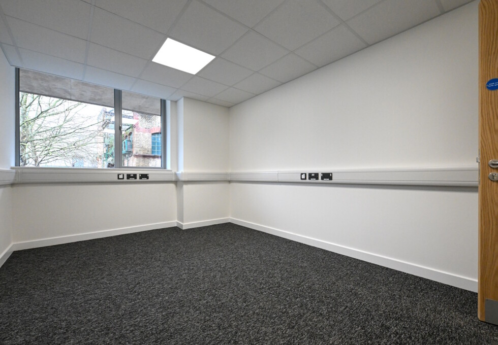 Private workspace - Vale Royal, Access Storage in King's Cross