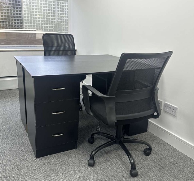 Dedicated workspace in Knightsbridge, Londinium Advisors Ltd