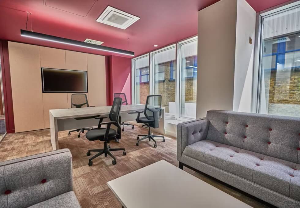 Private workspace - Church Road, 88 Management Ltd in Leyton