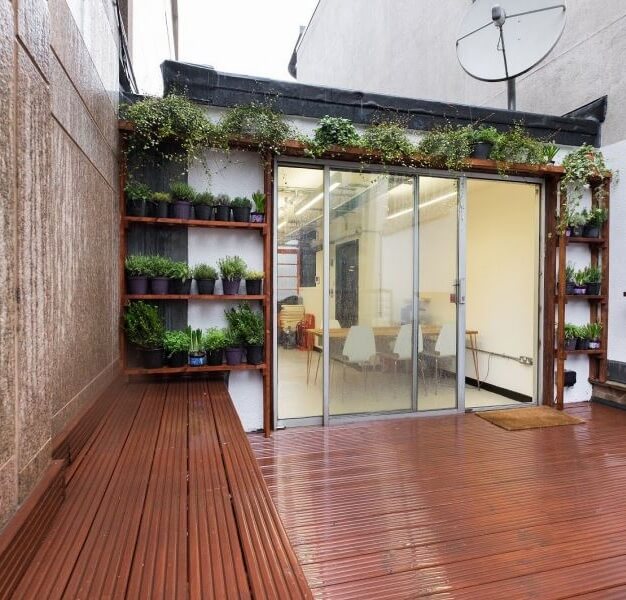 Use the roof terrace at Clothier Street, The Worker's League (Liverpool Street)
