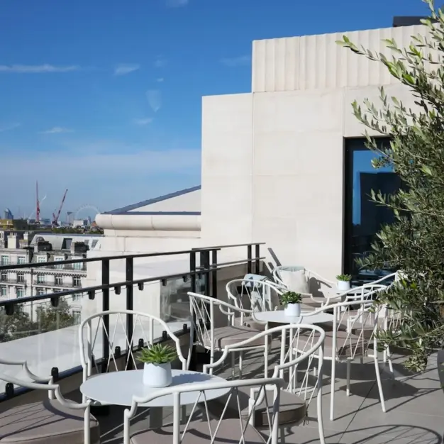 Roof terrace at Great Cumberland Place, X and Why Ltd in Marble Arch