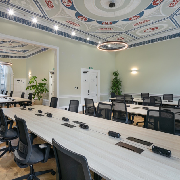 Dedicated workspace - Portland Place, Spacemade, Marylebone