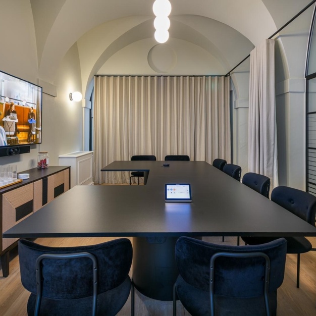 Meeting room - Portland Place in Marylebone (Spacemade)