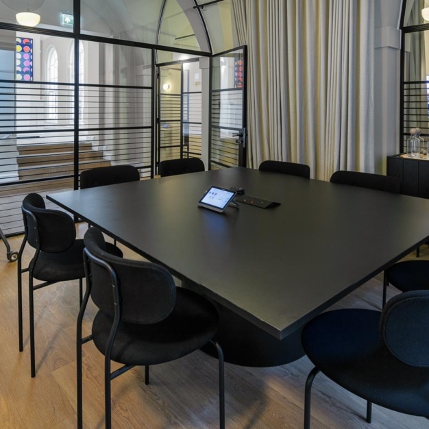 Meeting room - Portland Place, Spacemade (Marylebone)