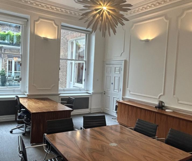 Private workspace, Cavendish Square, Situu in Marylebone
