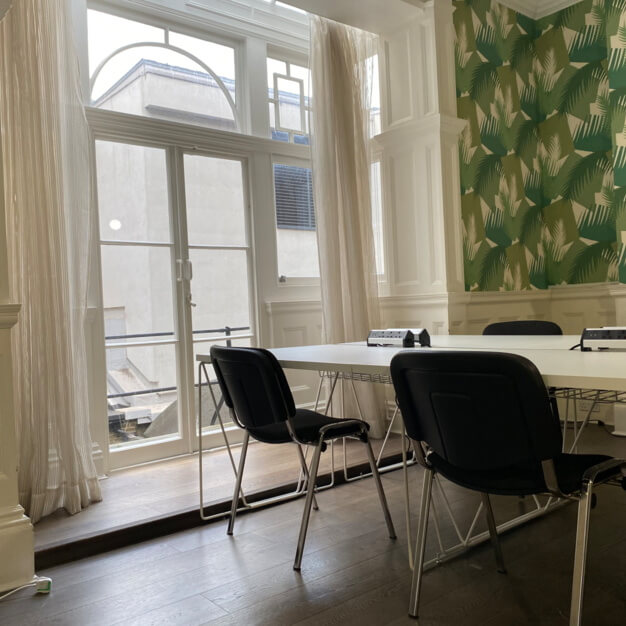 Private workspace, Welbeck Street, UKIIC Accelerator Ltd in Marylebone